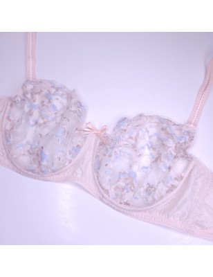 Silken Elegance: Underwire AA Cup Bra for Men