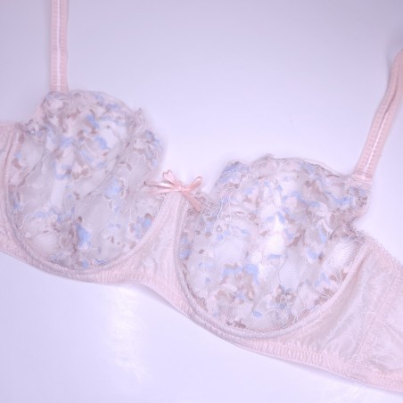 Silken Elegance: Underwire AA Cup Bra for Men