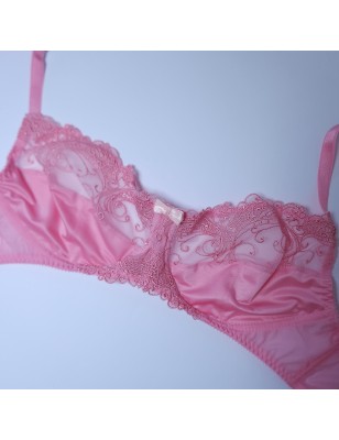Cherry Darling: AA Cup Underwire Male Bra Full Coverage