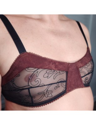 Mocha Elegance: Flat-Chested AA Bra for Men