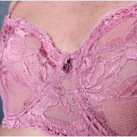 Lilac Elegance: Satin & Lace Underwire Bra for Men