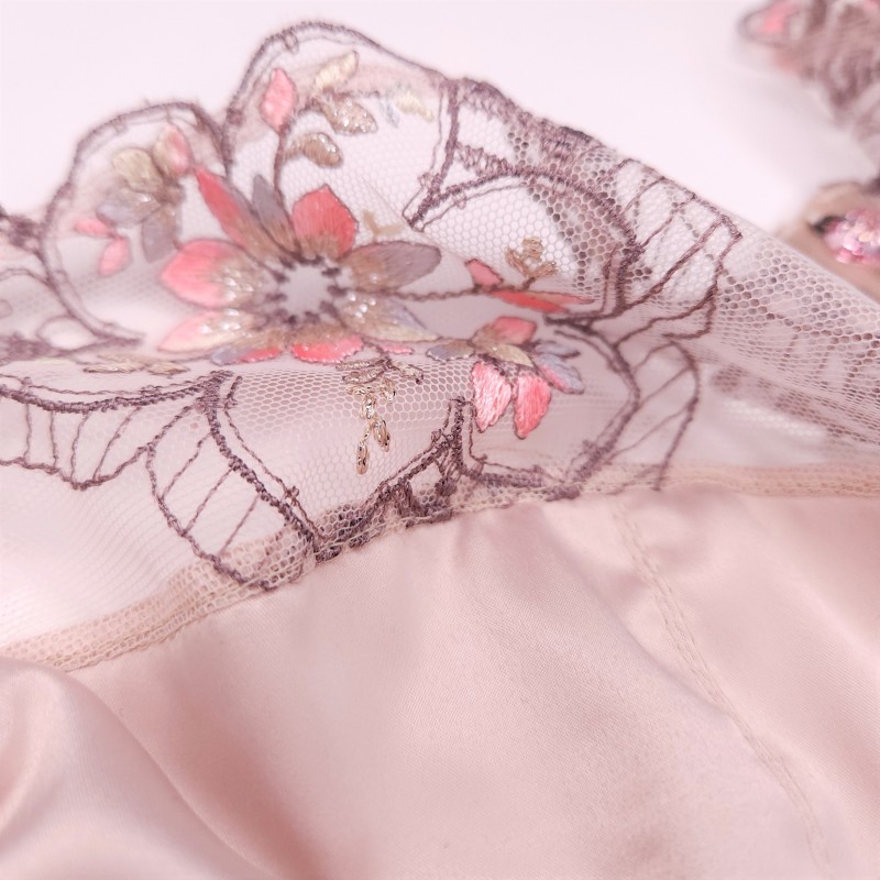 Satin Embrace: Cinderella Divine's Alluring Bustier Dress for Unforgettable Occasions