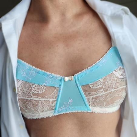 Sky Serenity: Light Blue Lace Bra Set for Men